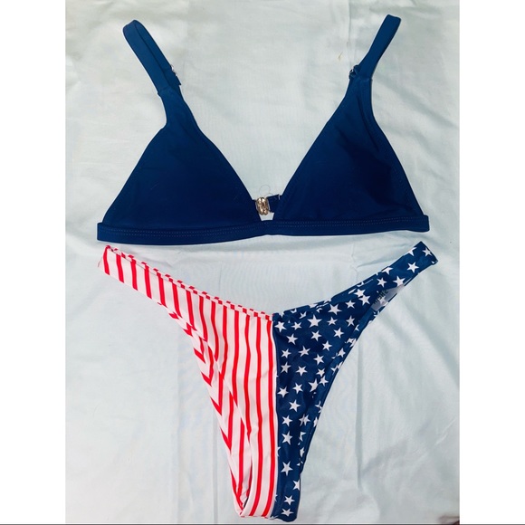 Bikini - Picture 1 of 2